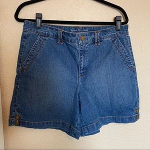 Gloria Vanderbilt Slimming Shorts